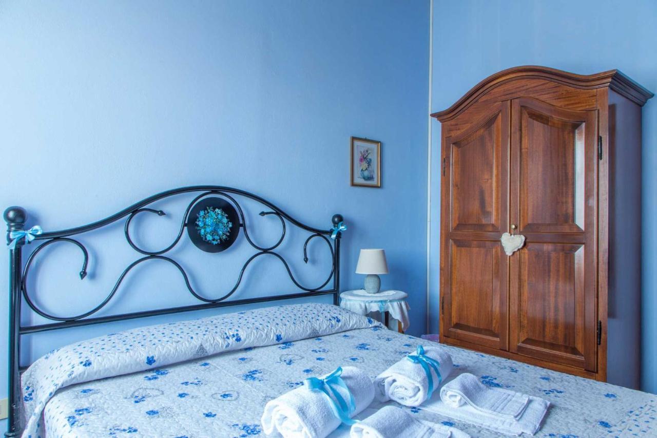 Bed and Breakfast Antica Casa Dei Rassicurati Монтекарло Экстерьер фото